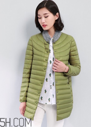 輕薄羽絨服保暖嗎？羽絨服的充絨量標(biāo)準(zhǔn)多少？