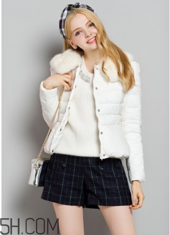 輕薄羽絨服保暖嗎？羽絨服的充絨量標(biāo)準(zhǔn)多少？