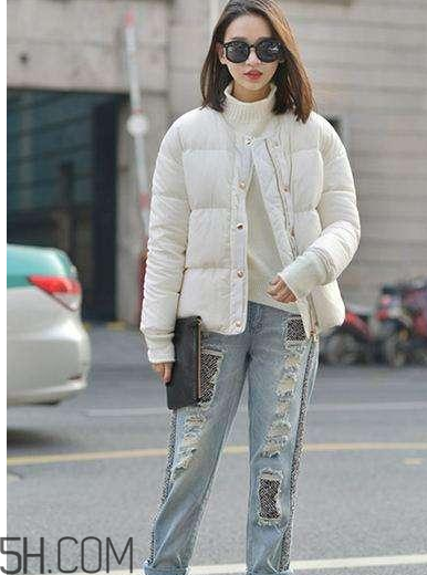 羽絨服搭配什么褲子好看？羽絨服搭配推薦