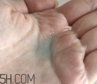 蘭蔻藍(lán)水與粉水、美膚修護(hù)美容液有什么區(qū)別？哪個(gè)好用？