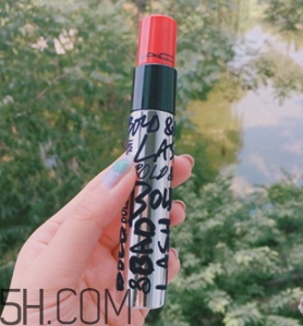 mac睫毛膏多少錢(qián)？mac睫毛膏好用嗎？