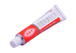 達(dá)克寧能治灰指甲嗎？達(dá)克寧能擦臉嗎？