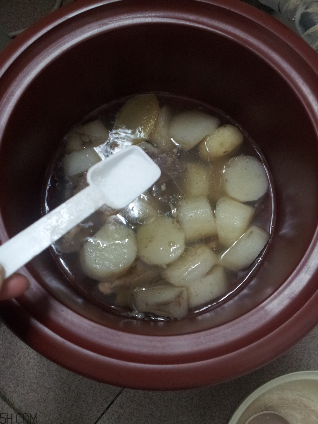馬蹄和山藥能一起煲湯嗎？山藥和馬蹄能一起吃嗎？