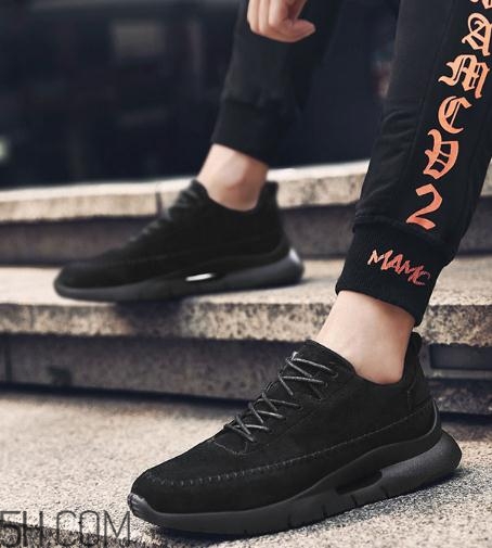 翻毛運(yùn)動(dòng)鞋發(fā)白怎么辦？翻毛運(yùn)動(dòng)鞋怎么打理？