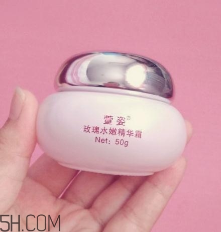 萱姿玫瑰水精華霜怎么樣？萱姿玫瑰水精華霜有激素嗎？