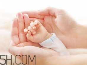 順產(chǎn)時吃什么補充體力？生孩子時可以吃東西嗎？