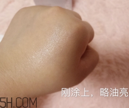 自然堂化妝品多少錢(qián)一套？