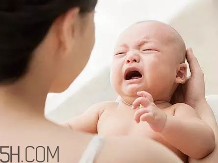 怎么按摩讓寶寶長得高？輕松按摩助長高
