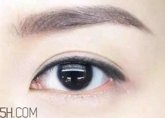 V型眼線怎么畫？V型眼線畫好美到冒泡
