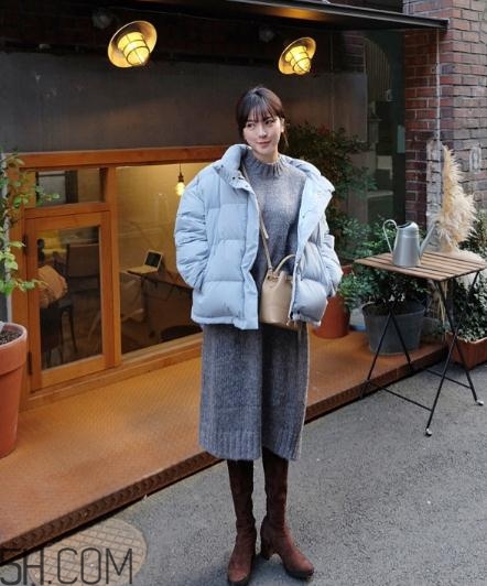 藍色面包服怎么搭配？塑造冬日運動活力
