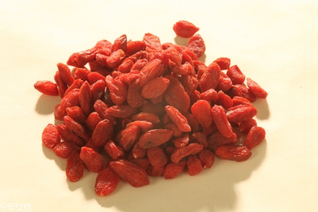 女人常吃哪些食物能滋陰補(bǔ)血？五大滋陰補(bǔ)血圣品