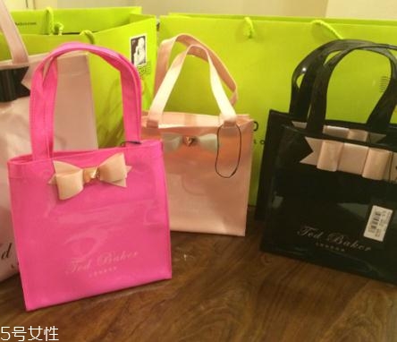 ted baker包包質(zhì)量好嗎？少女感爆棚的輕奢品牌