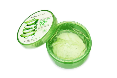 用蘆薈膠前需要洗臉嗎？蘆薈膠小孩也可以用