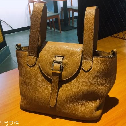 meli melo搖籃包多少錢(qián)？原來(lái)它這么便宜