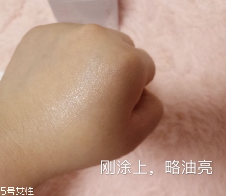 自然堂面霜哪款好用？從不同系列適合的膚質介紹