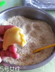 炸油角的面怎么和？用生面還是燙面你知道嗎？