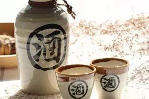 喝白酒有哪些好處？喝點白酒能激活腸胃