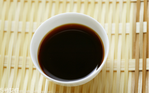 激光點痣碰水了怎么辦？激光點痣后不要吃感光食物