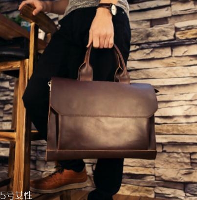 瘋馬皮是什么皮？50年都用不爛的皮革材質(zhì)
