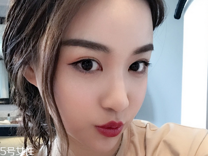 激光點(diǎn)痣后多久能洗臉？點(diǎn)痣后臉上有可能會(huì)有凹洞