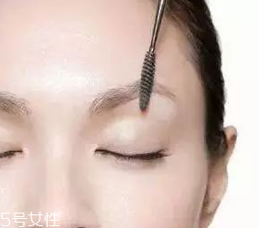 眉型為什么很奇怪？眉頭沒(méi)畫(huà)好