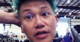 發(fā)光假睫毛多少錢？一閃一閃亮晶晶