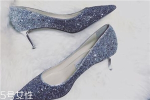 jimmy choo鞋子多少錢(qián)？最撩人的高跟鞋代表
