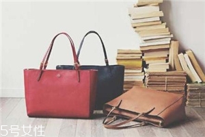 tory burch是奢侈品嗎？優(yōu)雅大氣的輕奢風(fēng)包包