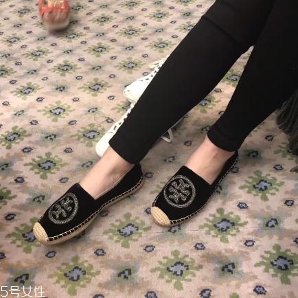 tory burch鞋子偏大嗎？香奈兒漁夫鞋平價(jià)替代