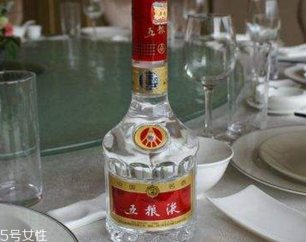 白酒要醒嗎？這些酒需要醒酒