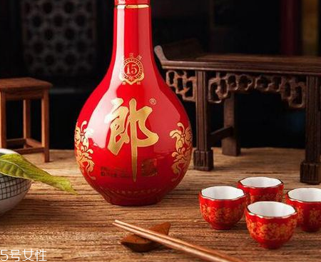 白酒加熱酒精會揮發(fā)嗎？白酒加熱后再喝危害少