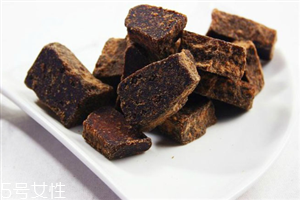 黑糖為什么比紅糖貴？經期吃紅糖好還是黑糖好？