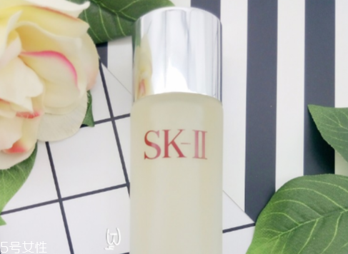sk2神仙水怎么看生產(chǎn)日期？神仙水之前一定要擦化妝水