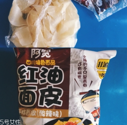 阿寬紅油面皮怎么泡？需要泡足這么長時間