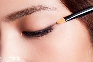 睫毛膏和種睫毛哪個(gè)好？