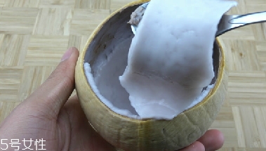 泰國(guó)烤椰子多少錢一個(gè)？味道非常特別