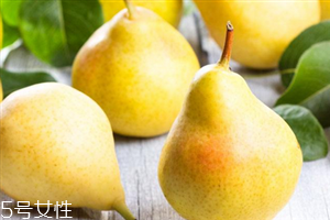 減肥一天吃幾個梨子？怎樣吃梨子減肥？