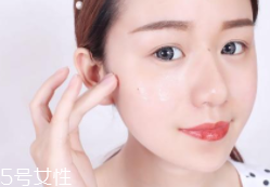 面霜有哪些涂抹方法？有些不適合點(diǎn)涂