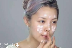 面霜有哪些涂抹方法？有些不適合點(diǎn)涂