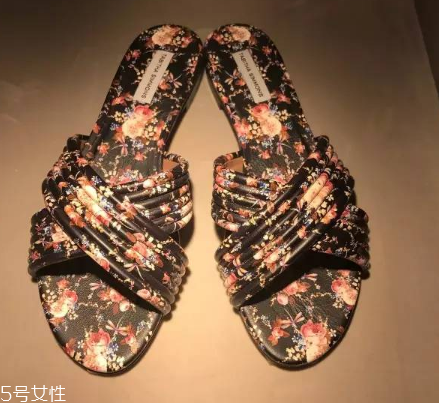 tabitha simmons鞋子多少錢？美到骨子里的高跟鞋