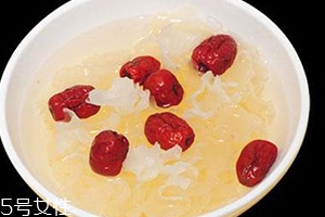 銀耳紅棗湯哺乳期能喝嗎？有著很多好處