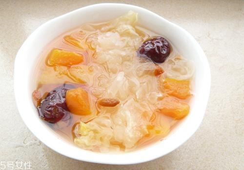 銀耳紅棗湯寶寶能喝嗎？對(duì)寶寶有著很多好處