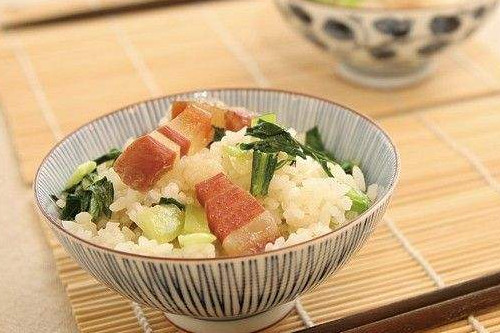 哪三種剩菜不能放冰箱里？這幾種剩菜吃不得