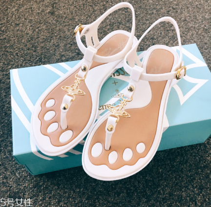 melissa果凍鞋好穿嗎？當下最時髦的鞋子