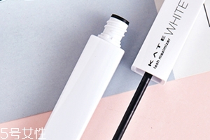 睫毛打底膏必須要用嗎？不一定對(duì)每個(gè)人有用