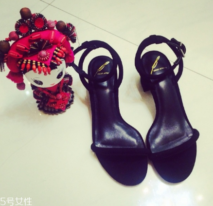 brian atwood是哪個(gè)國(guó)家的牌子？最性感的足尖風(fēng)情