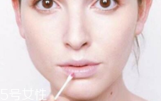 口紅掉色怎么辦？這5招可以救救唇色