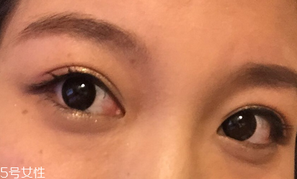 眼影怎么畫會自然好看？眼影顏色這樣搭配最好看
