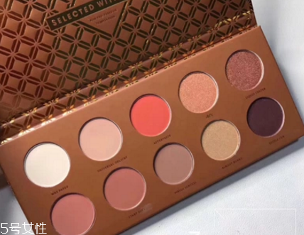 zoeva眼影多少錢？zoeva queens guard眼影盤試色