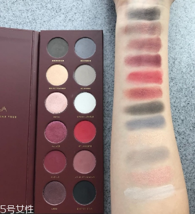 zoeva眼影多少錢？zoeva queens guard眼影盤試色